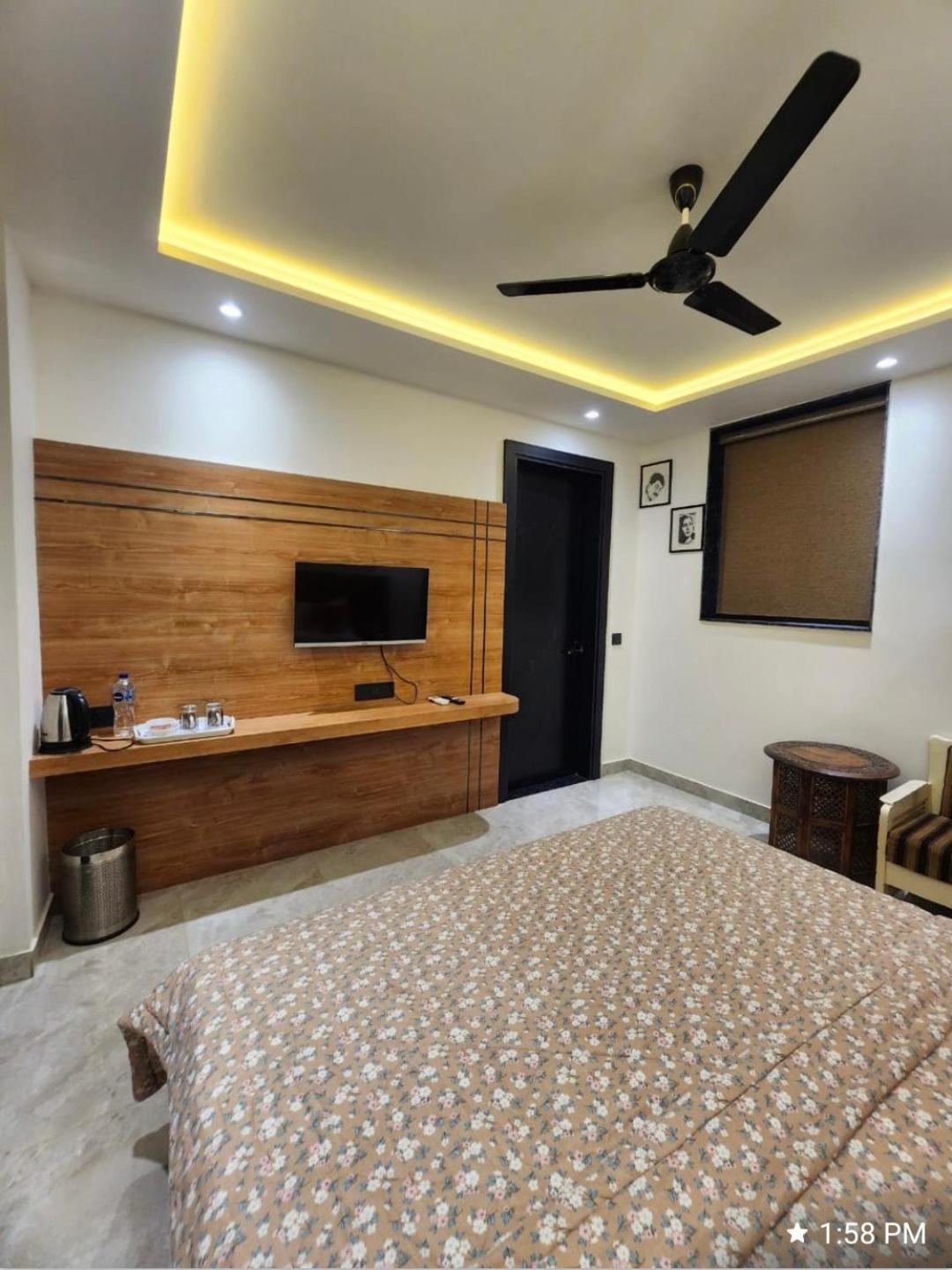 Khas Mahal Homestay Агра Екстериор снимка